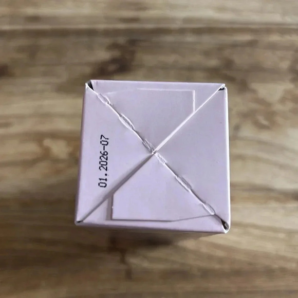 Bundle Eclat Skin London Micellar Water / Daily Reusa Rounds
2 Packs - Picture 6 of 9